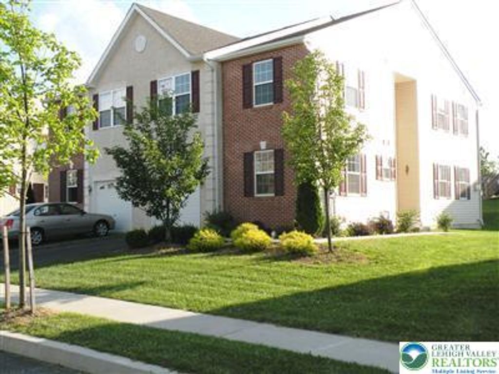 3682 Clauss Drive, Lower Macungie Twp, PA 18062