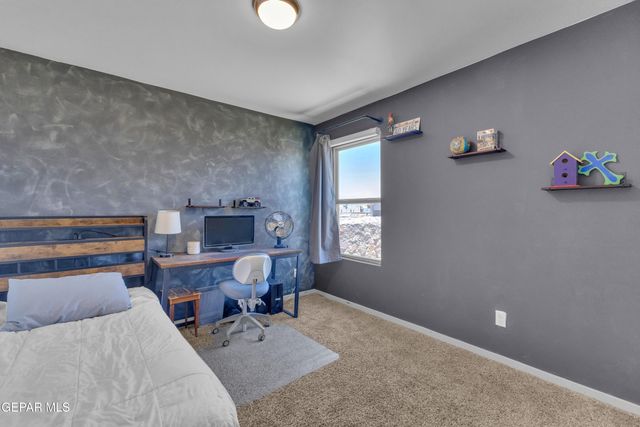 552 Paseo Dulce Avenue, Horizon City, TX 79928