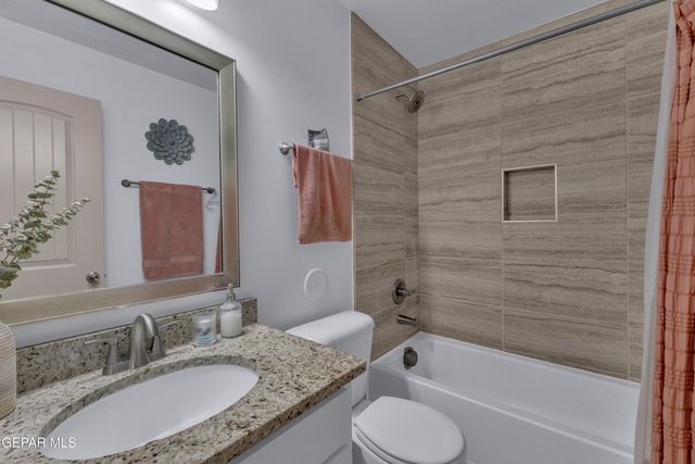552 Paseo Dulce Avenue, Horizon City, TX 79928