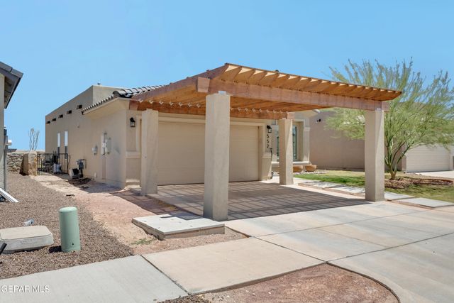552 Paseo Dulce Avenue, Horizon City, TX 79928
