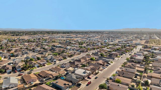 552 Paseo Dulce Avenue, Horizon City, TX 79928