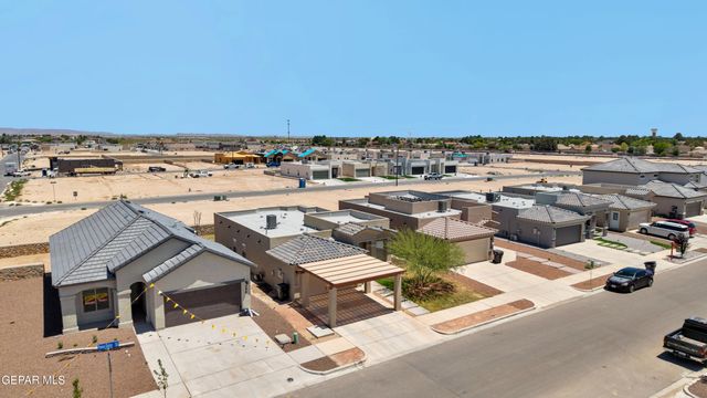552 Paseo Dulce Avenue, Horizon City, TX 79928