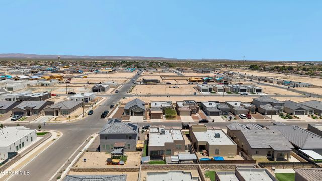 552 Paseo Dulce Avenue, Horizon City, TX 79928