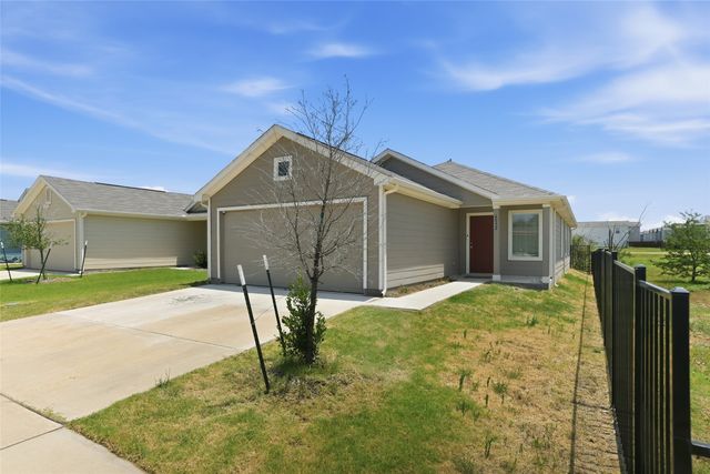 4032 Criollo Court, Aubrey, TX 76227