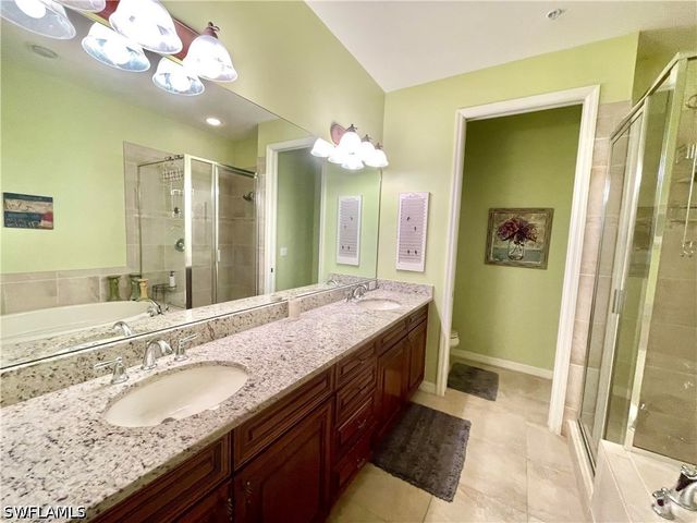 8989 Cambria CIR 1807, Naples, FL 34113