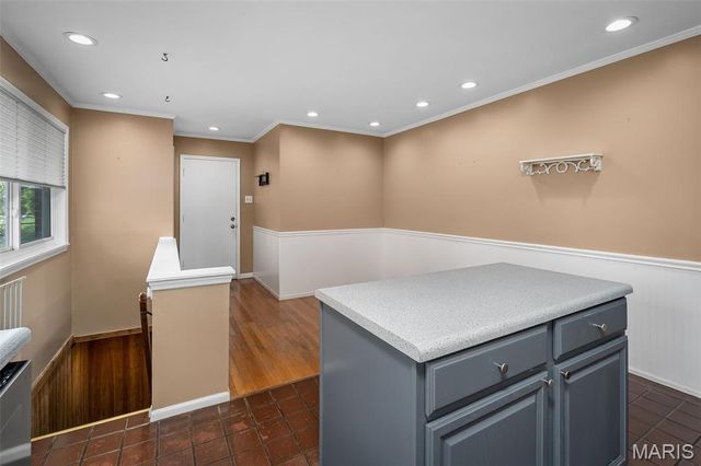 1228 Capri Drive, Crestwood, MO 63126