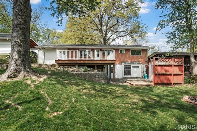 1228 Capri Drive, Crestwood, MO 63126