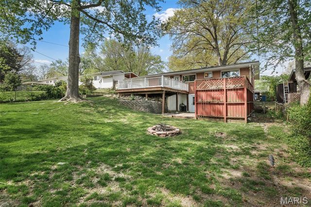 1228 Capri Drive, Crestwood, MO 63126