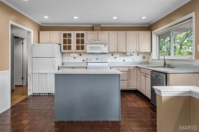 1228 Capri Drive, Crestwood, MO 63126