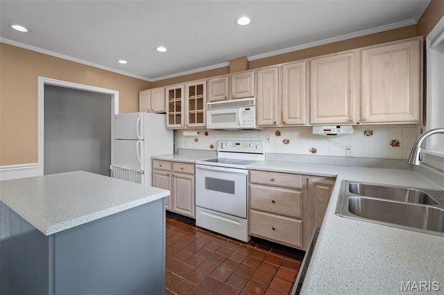 1228 Capri Drive, Crestwood, MO 63126