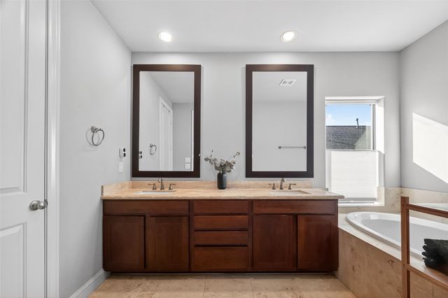 605 Meadow Street, Houston, TX 77020