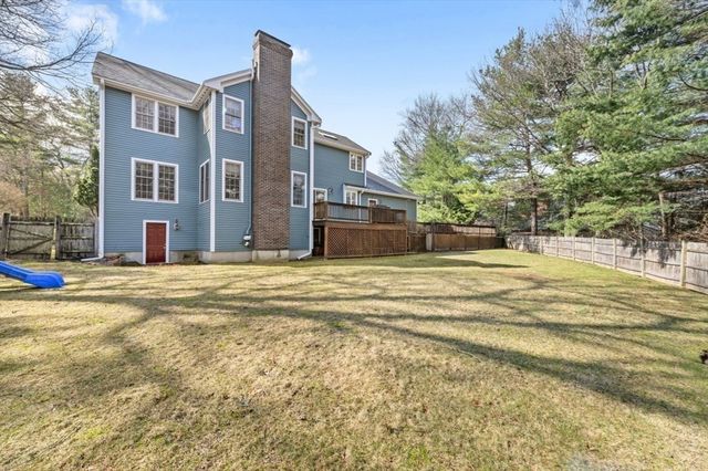 7 James Ave, Middleton, MA 01949