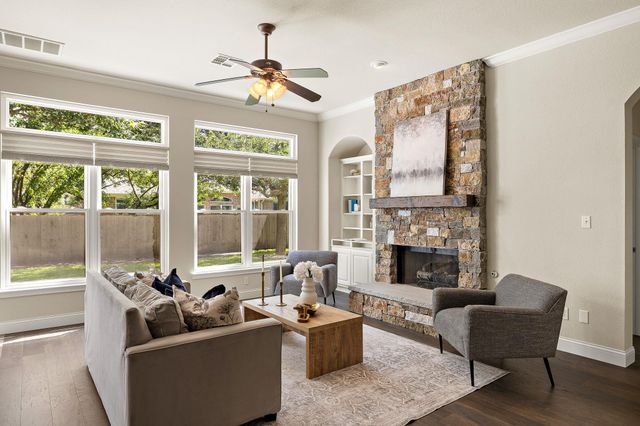 2713 Loyaga DR, Round Rock, TX 78681