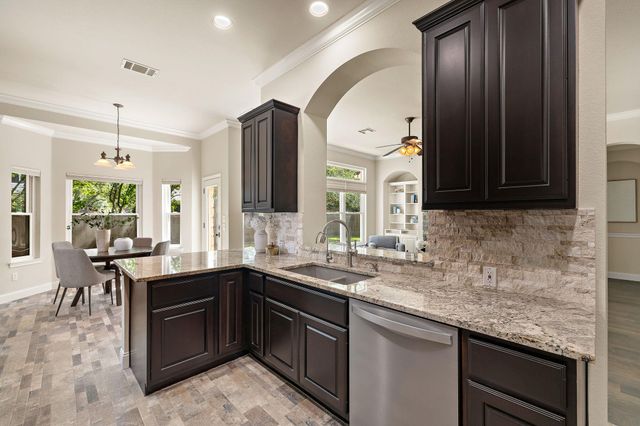 2713 Loyaga DR, Round Rock, TX 78681