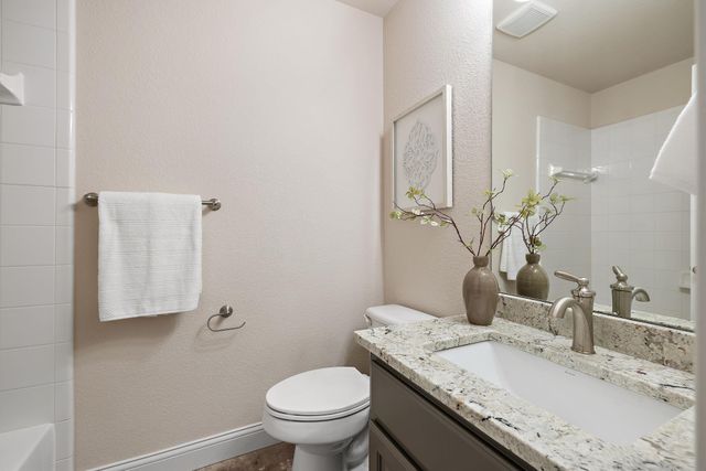 2713 Loyaga DR, Round Rock, TX 78681