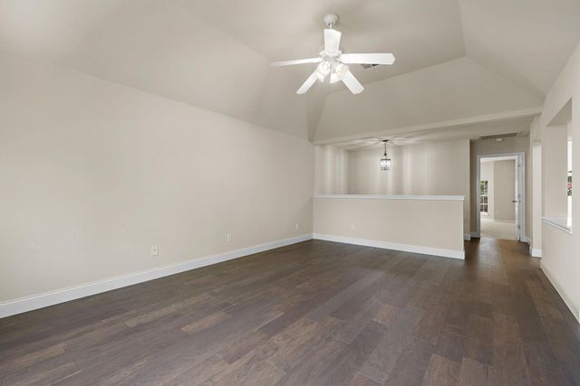 2713 Loyaga DR, Round Rock, TX 78681