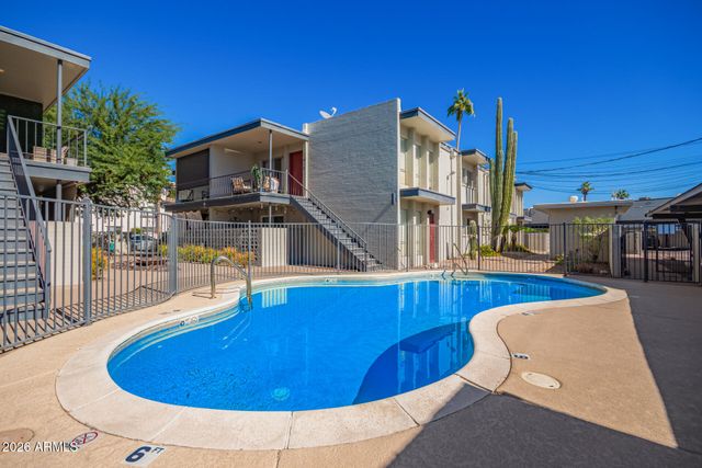 7315 E NORTHLAND Drive 4, Scottsdale, AZ 85251