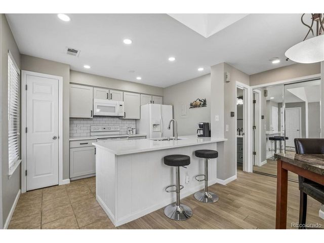 13732 E Lehigh Ave D, Aurora, CO 80014