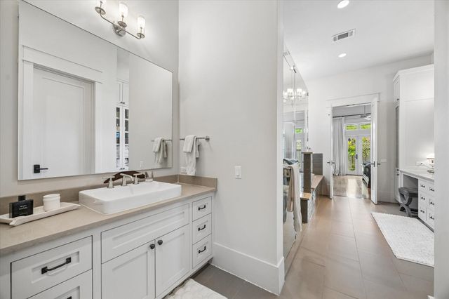 1101 Omar Street, Houston, TX 77009