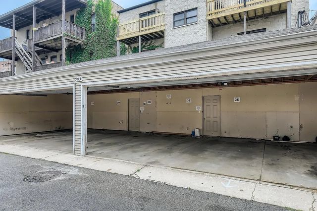 905 W Lawrence Avenue 3W, Chicago, IL 60640
