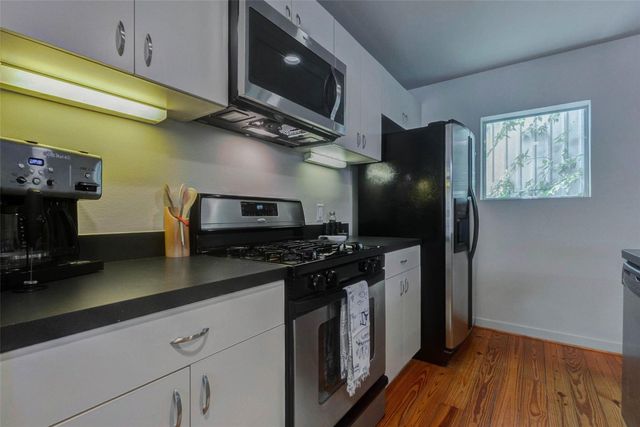 219 W Gray Street, Houston, TX 77019