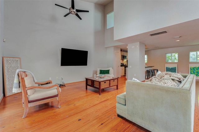 219 W Gray Street, Houston, TX 77019