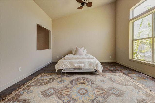 219 W Gray Street, Houston, TX 77019