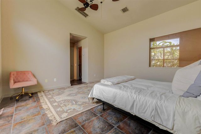 219 W Gray Street, Houston, TX 77019