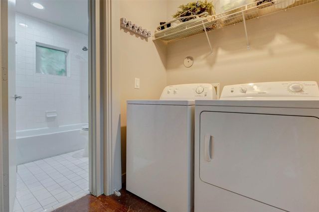 219 W Gray Street, Houston, TX 77019