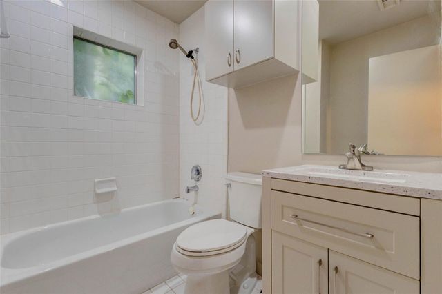 219 W Gray Street, Houston, TX 77019