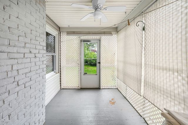 1168 River Rd, Agawam, MA 01001