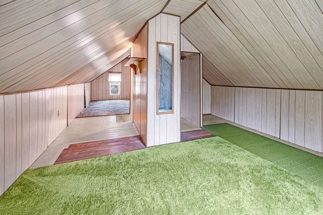 1168 River Rd, Agawam, MA 01001