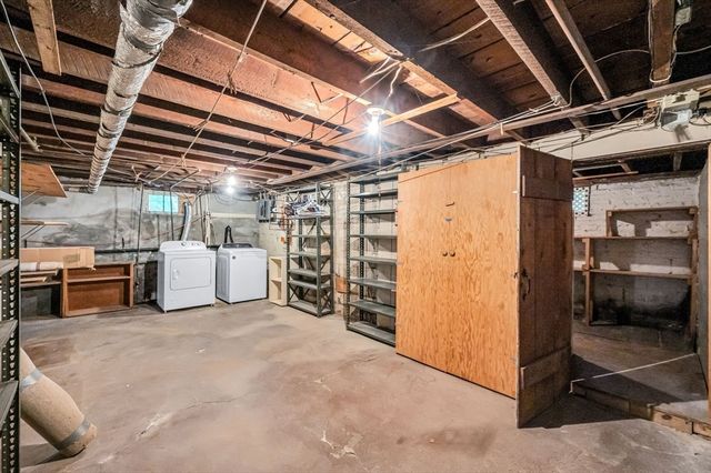 1168 River Rd, Agawam, MA 01001
