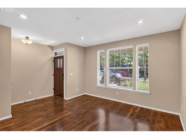 11488 Sw ZURICH St, Wilsonville, OR 97070