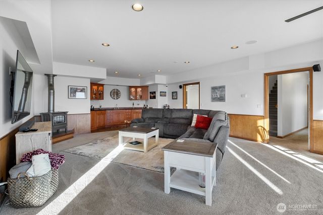 18019 Mariposa Lane, Mount Vernon, WA 98274