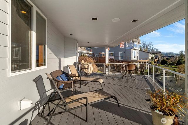 18019 Mariposa Lane, Mount Vernon, WA 98274