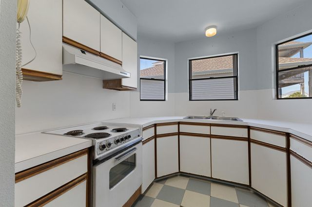 22311 Isle View Drive, Galveston, TX 77554