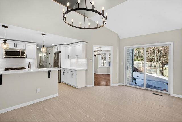 2 Pine Grove Village, Yarmouth Port, MA 02675