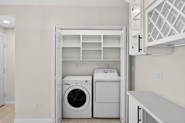 2 Pine Grove Village, Yarmouth Port, MA 02675