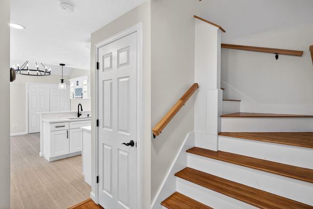 2 Pine Grove Village, Yarmouth Port, MA 02675