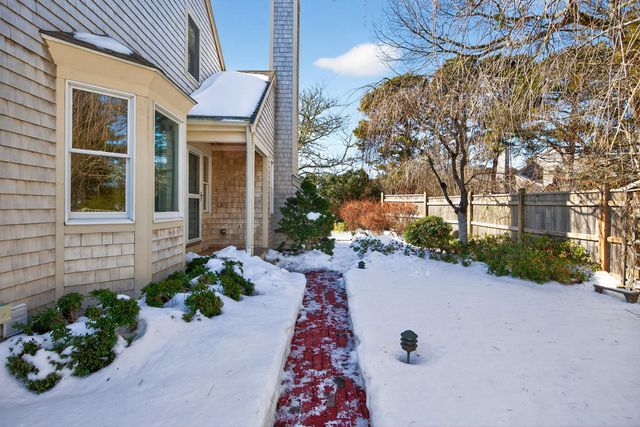 2 Pine Grove Village, Yarmouth Port, MA 02675