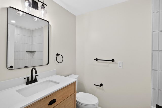 2 Pine Grove Village, Yarmouth Port, MA 02675