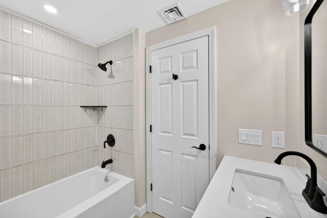 2 Pine Grove Village, Yarmouth Port, MA 02675