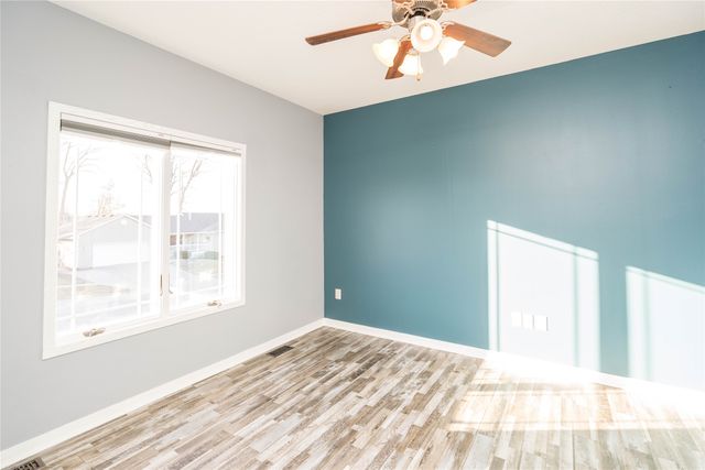 923 S 10th Street, Adel, IA 50003