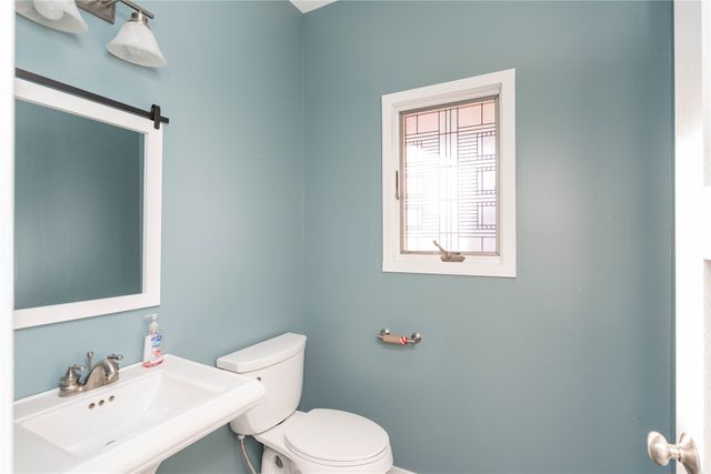 923 S 10th Street, Adel, IA 50003