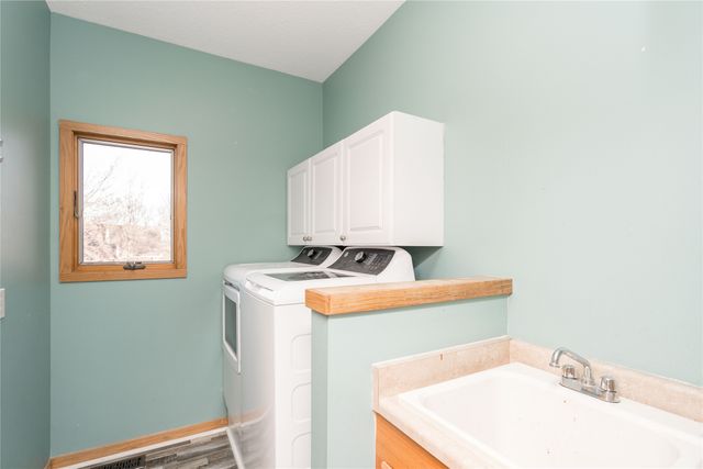 923 S 10th Street, Adel, IA 50003