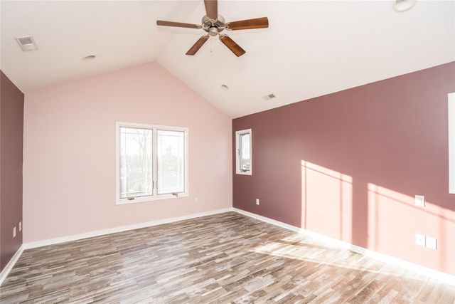 923 S 10th Street, Adel, IA 50003