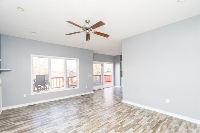 923 S 10th Street, Adel, IA 50003