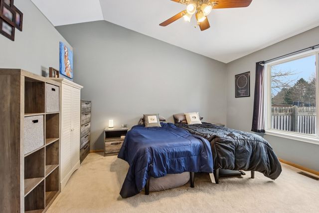 2492 Concord Court, Montgomery, IL 60538