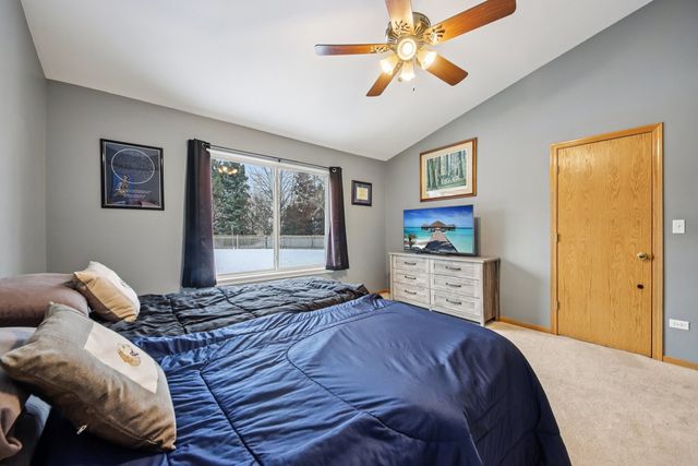 2492 Concord Court, Montgomery, IL 60538